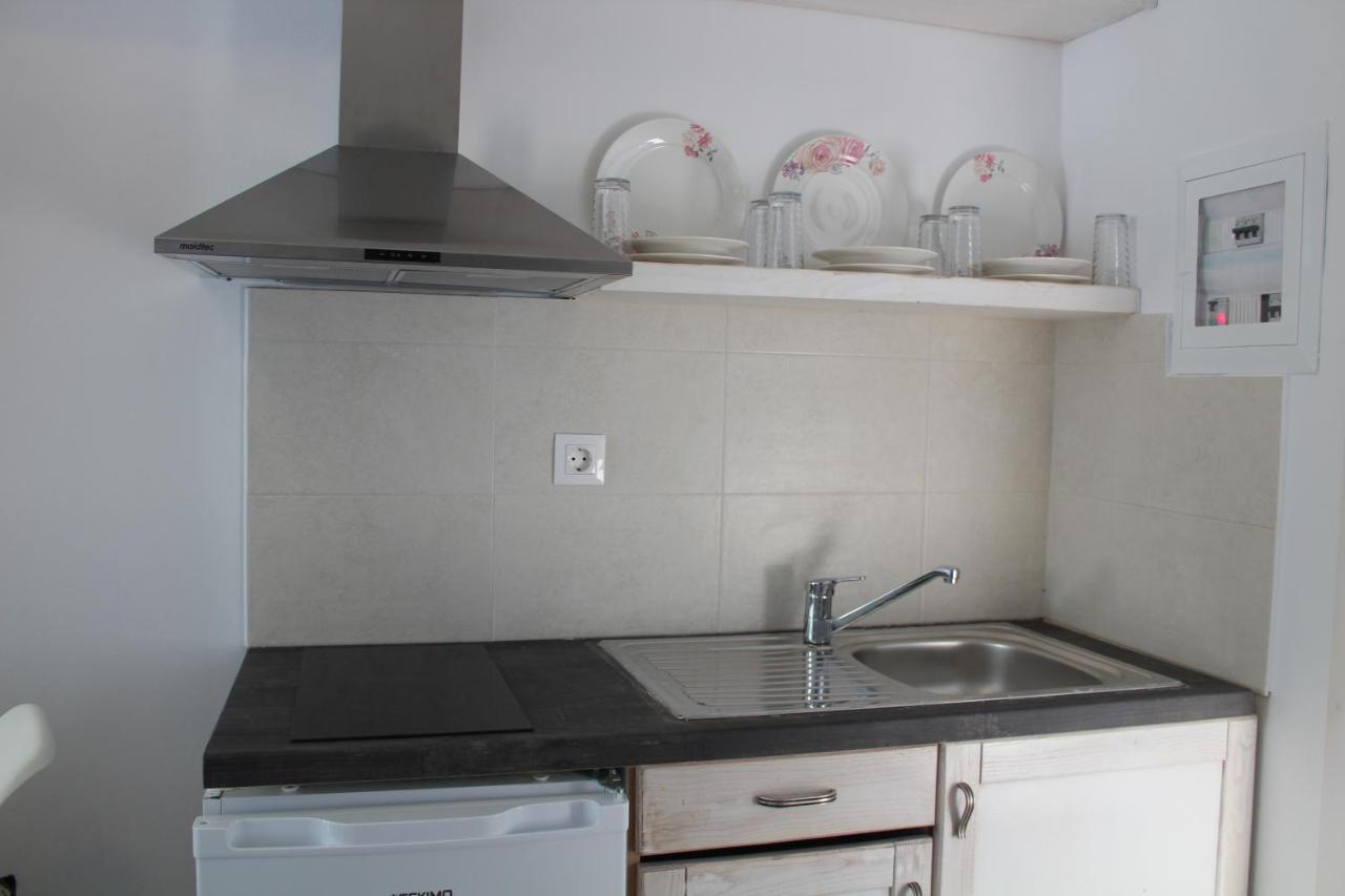 Kathys Island Retreat Aparthotel Adia Ngoại thất bức ảnh