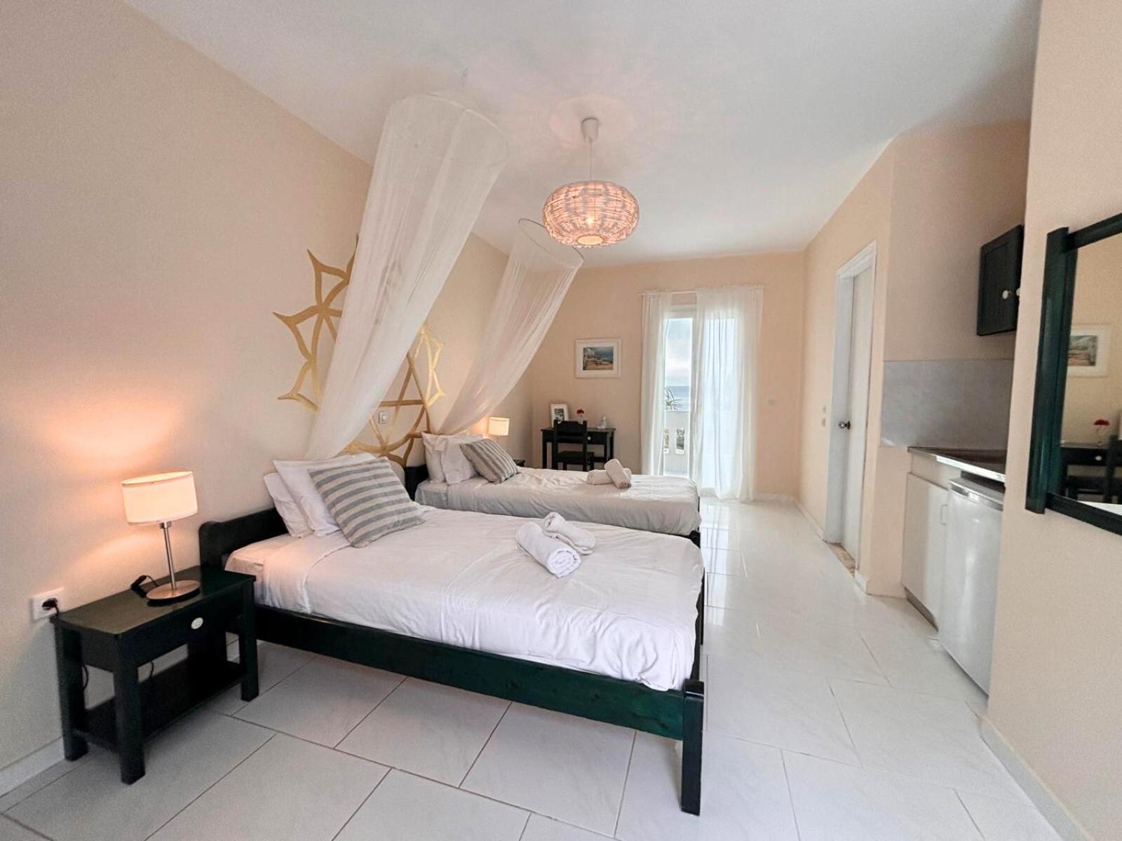 Kathys Island Retreat Aparthotel Adia Ngoại thất bức ảnh